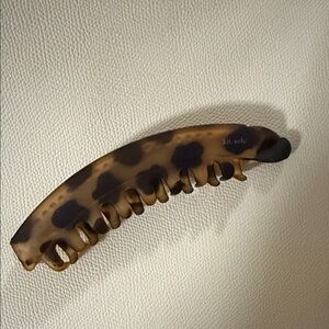 Kitsch Tortoise Shell Reptile Claw Clip